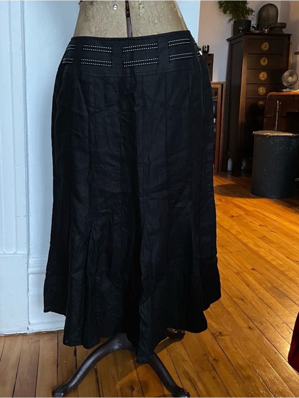 Black Ladies' Midi Skirt with Decorative Waist Trim